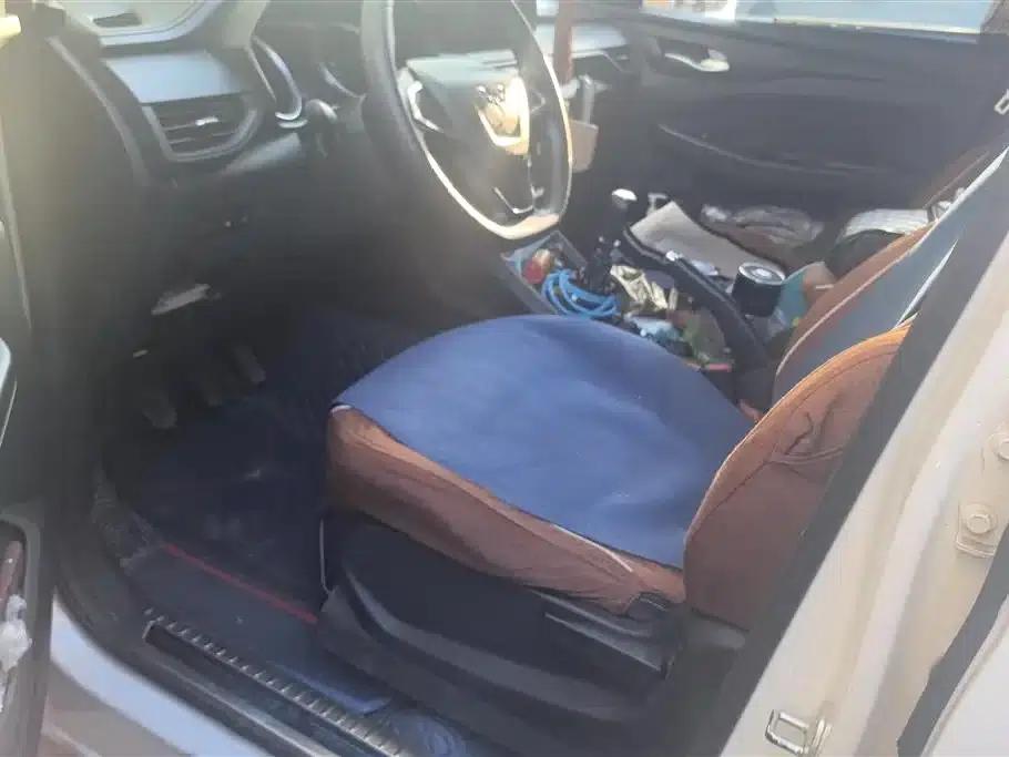 Wuling Hongguang S3 2019 1.5L Manual Standard Model (National VI Emission Standard) — миниатюра 8