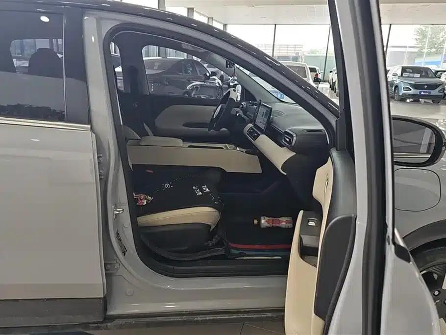 Wuling Bingo PLUS 2024 Model 330km Five-Seater — миниатюра 8