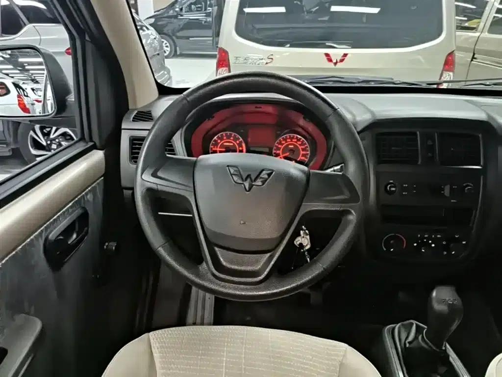 Wuling Rongguang S 2023 1.5L Basic Model 5/7 Seats — миниатюра 11