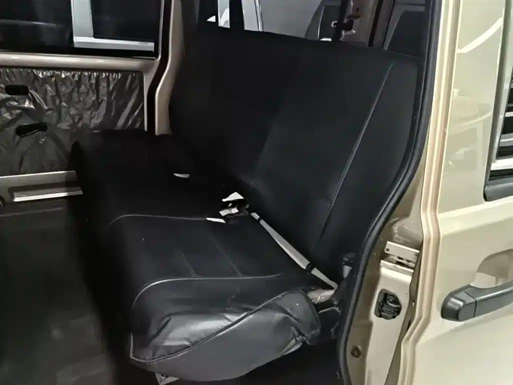 Wuling Rongguang S 2023 1.5L Basic Model 5/7 Seats — миниатюра 17