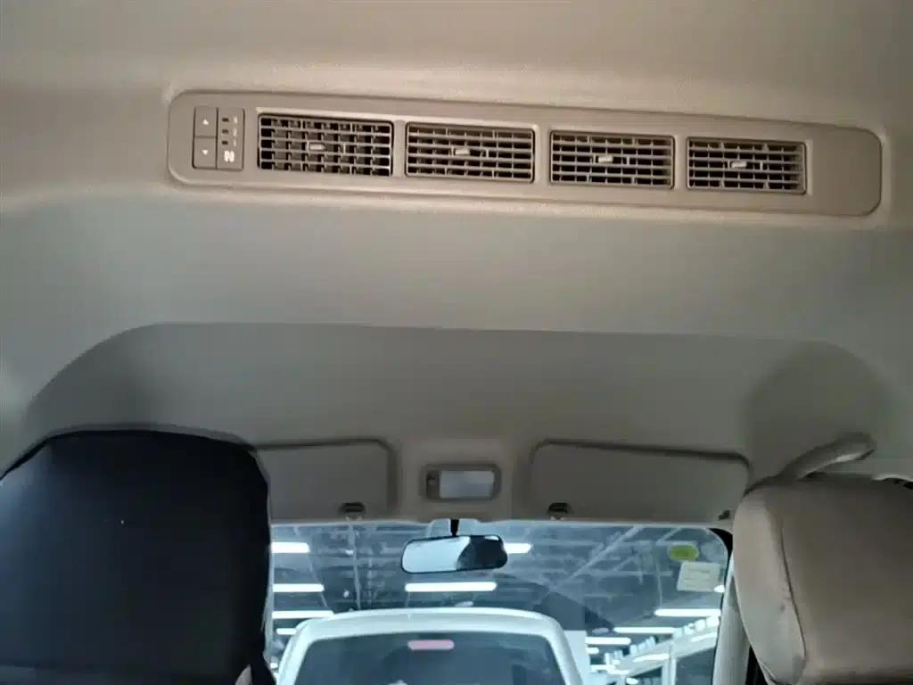 Wuling Rongguang S 2023 1.5L Basic Model 5/7 Seats — миниатюра 18