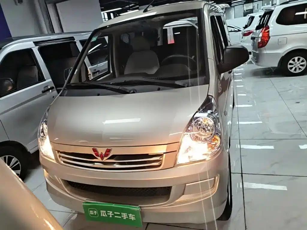 Wuling Rongguang S 2023 1.5L Basic Model 5/7 Seats — миниатюра 3