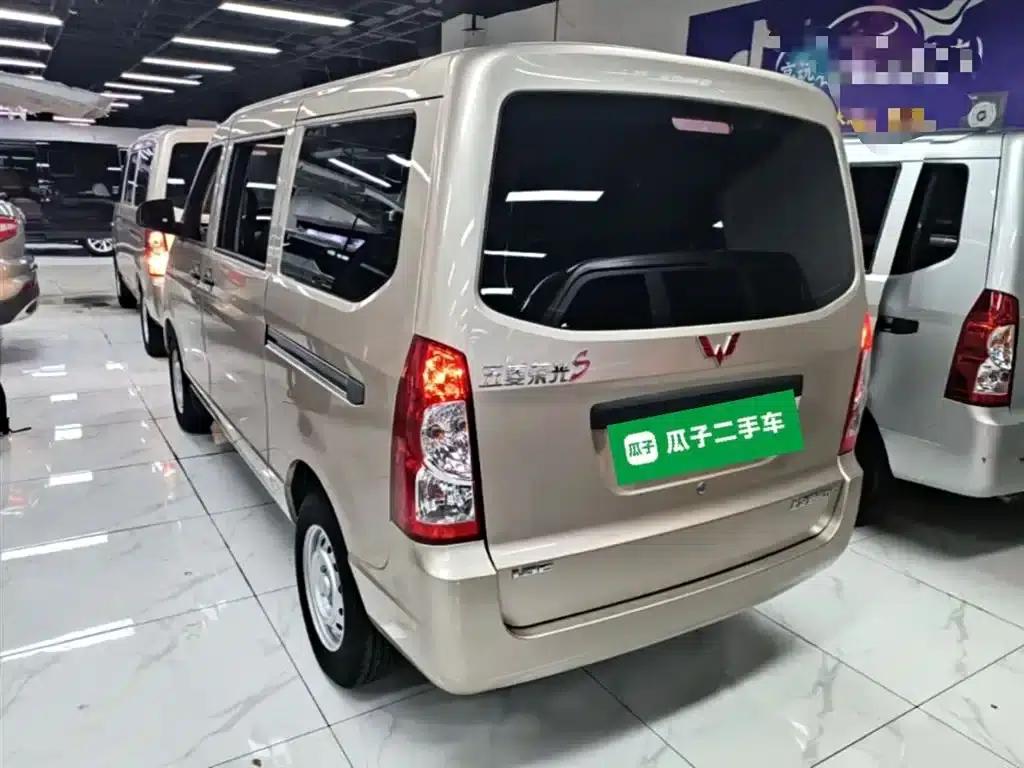 Wuling Rongguang S 2023 1.5L Basic Model 5/7 Seats — миниатюра 5