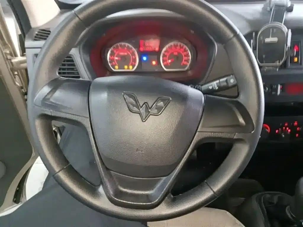 Wuling Rongguang S 2023 1.5L Basic Model 5/7 Seats — миниатюра 11