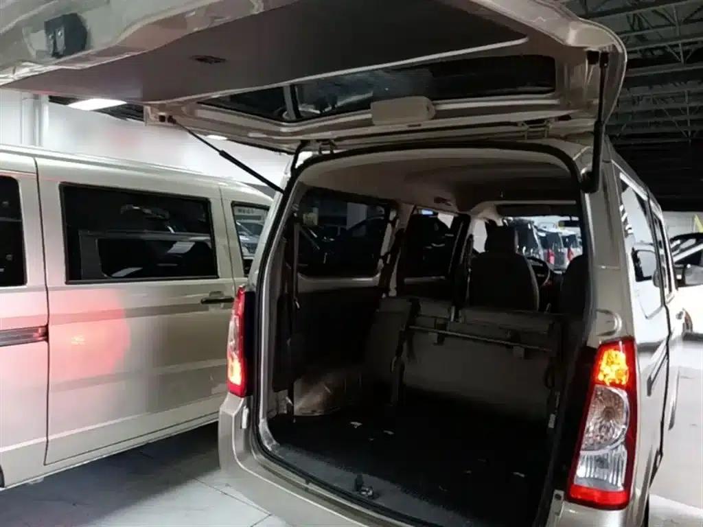 Wuling Rongguang S 2023 1.5L Basic Model 5/7 Seats — миниатюра 19