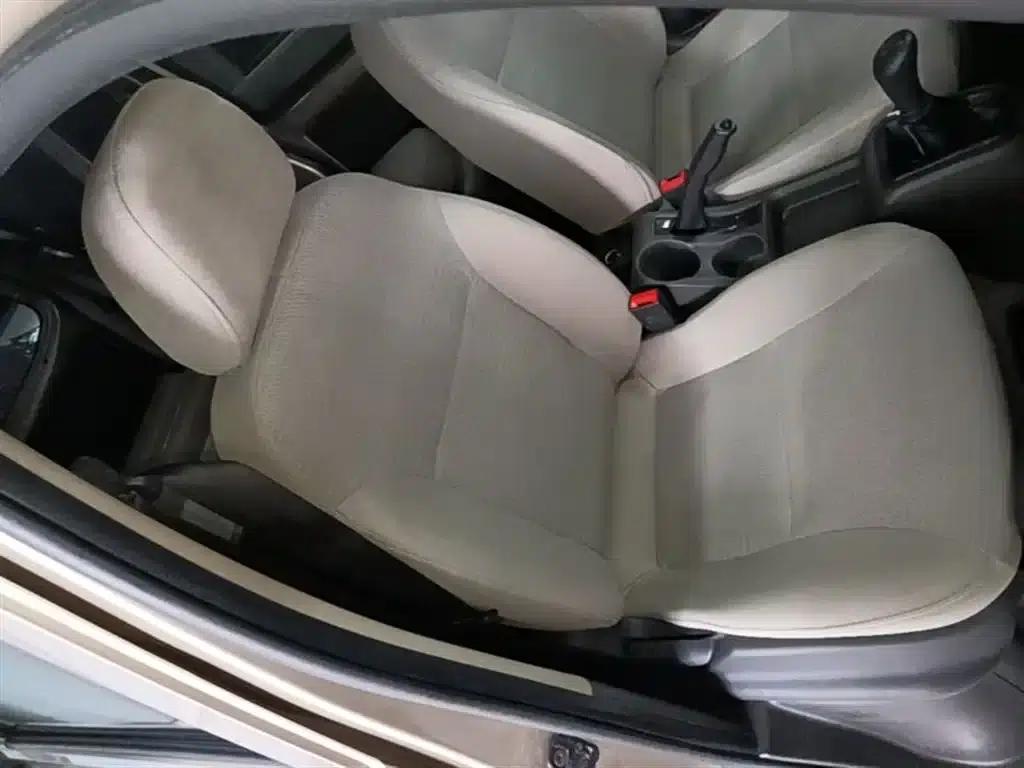 Wuling Rongguang S 2023 1.5L Basic Model 5/7 Seats — миниатюра 25
