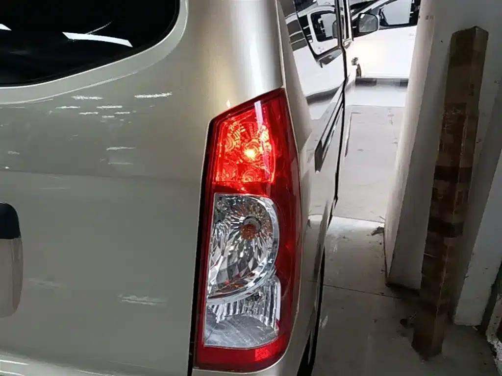 Wuling Rongguang S 2023 1.5L Basic Model 5/7 Seats — миниатюра 8
