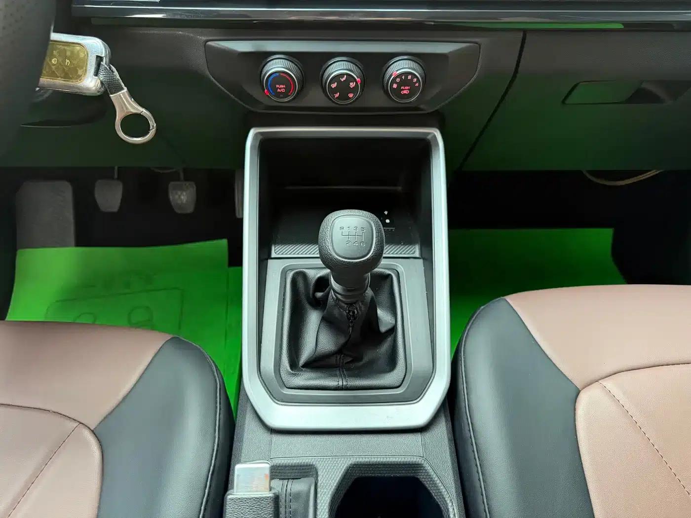 Wuling Xingchi 2022 1.5L Manual Freestyle — миниатюра 18
