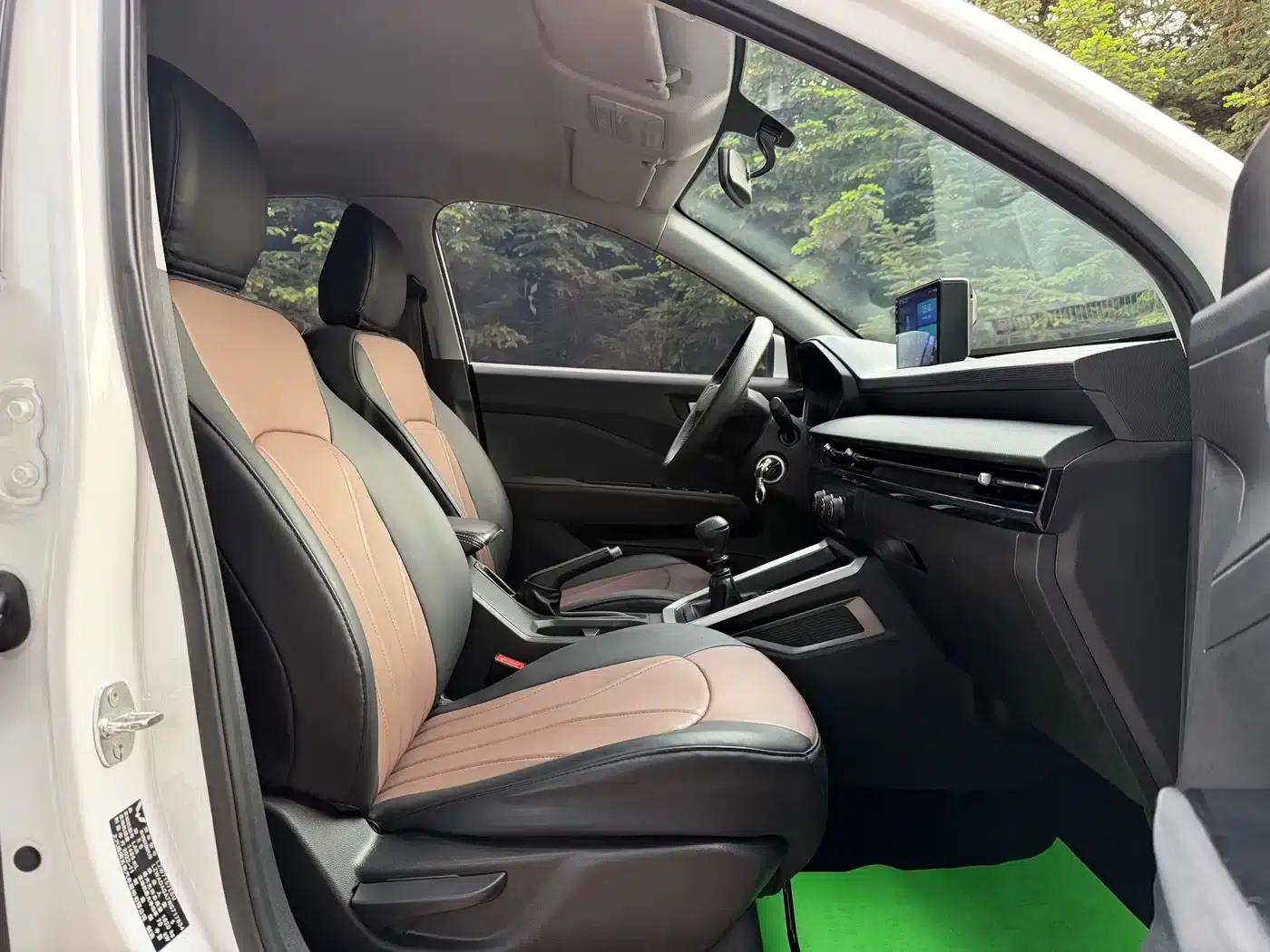 Wuling Xingchi 2022 1.5L Manual Freestyle — миниатюра 31