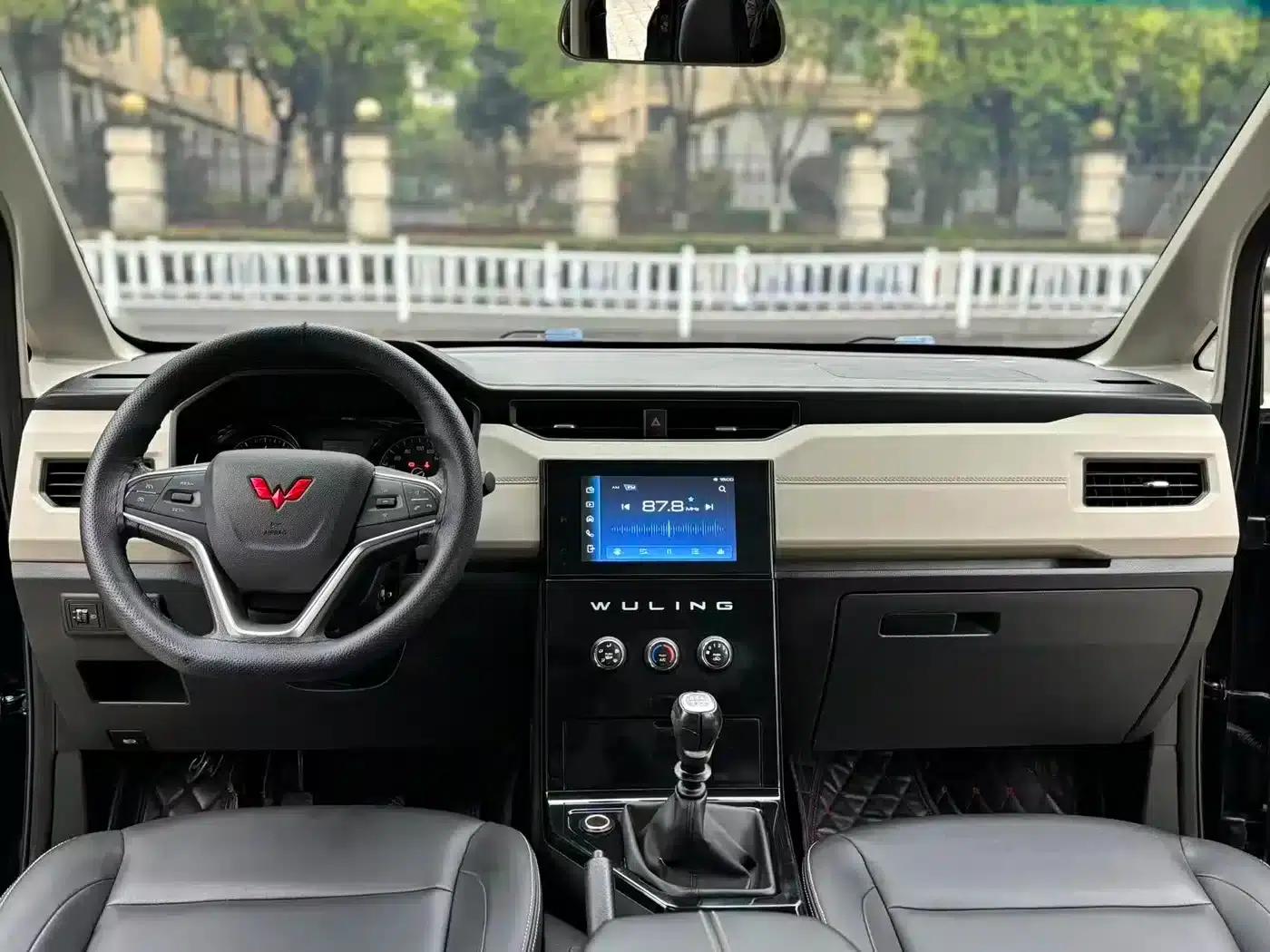 Wuling Journey 2021 1.5T Manual Deluxe Edition — миниатюра 8