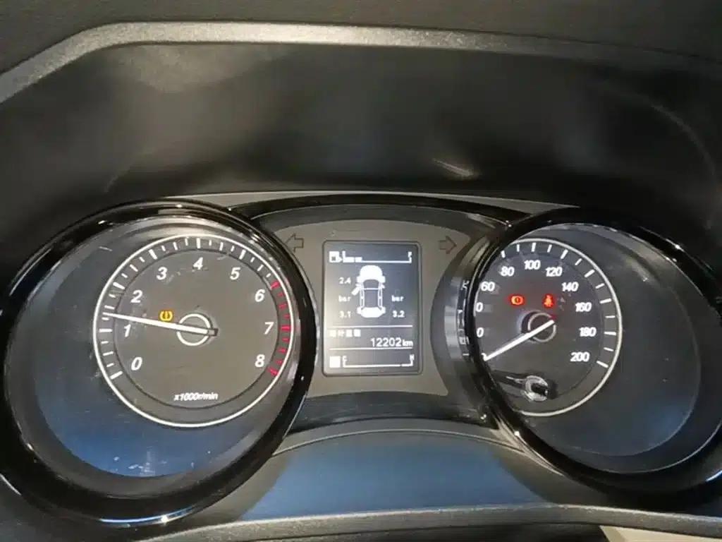 Wuling Journey 2021 1.5T Manual Deluxe Edition — миниатюра 12