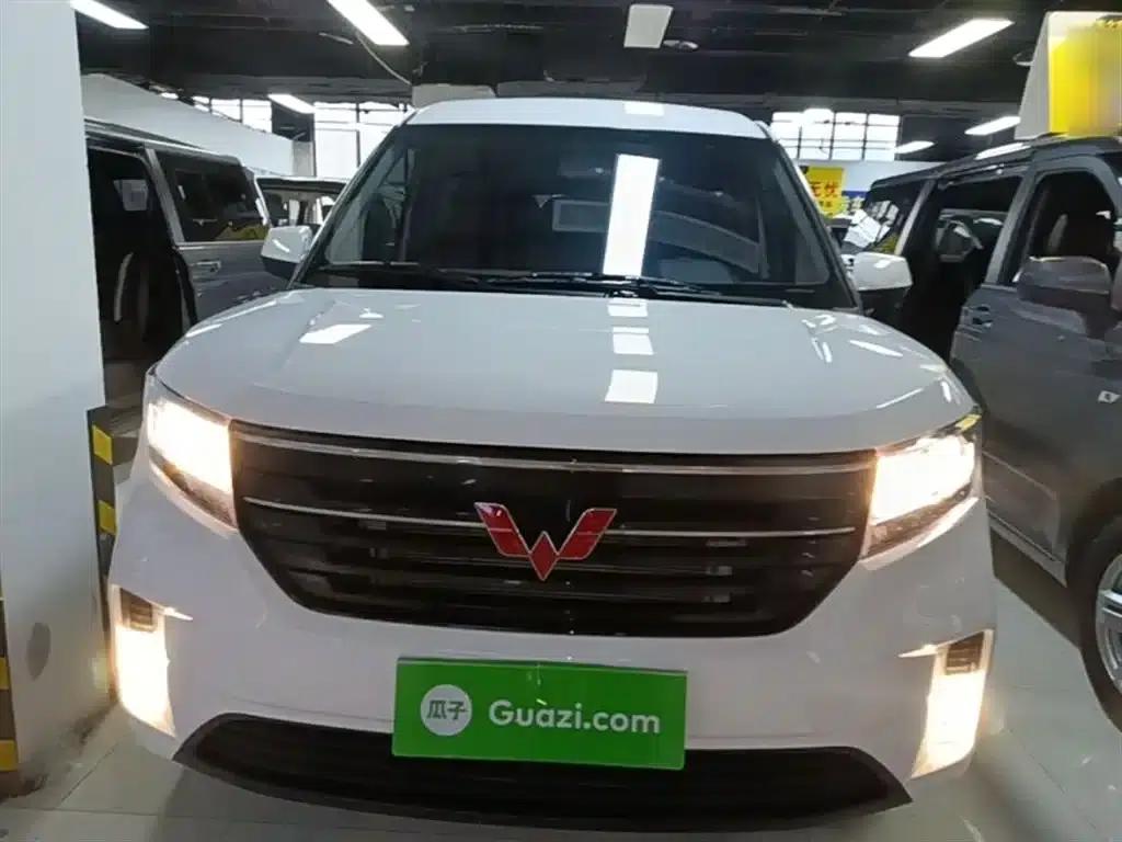 Wuling Journey 2021 1.5T Manual Deluxe Edition — миниатюра 3