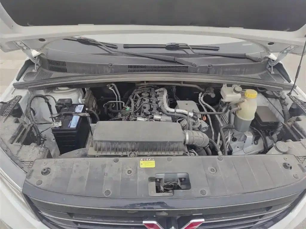 Wuling Hongguang PLUS 2019 1.5T Manual Deluxe 7-Seater — миниатюра 11