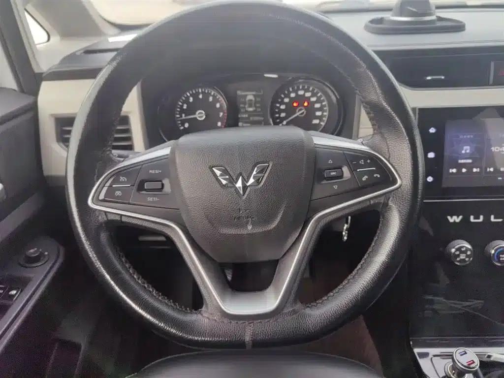 Wuling Hongguang PLUS 2019 1.5T Manual Deluxe 7-Seater — миниатюра 3
