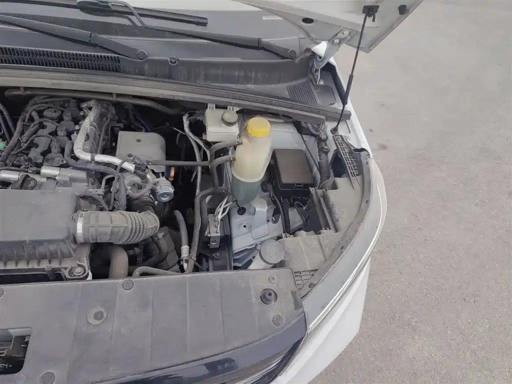 Wuling Hongguang PLUS 2019 1.5T Manual Deluxe 7-Seater — миниатюра 22