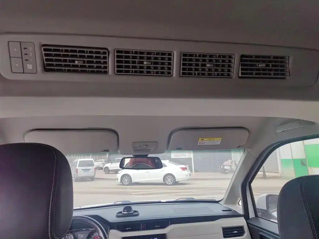 Wuling Hongguang PLUS 2019 1.5T Manual Deluxe 7-Seater — миниатюра 9