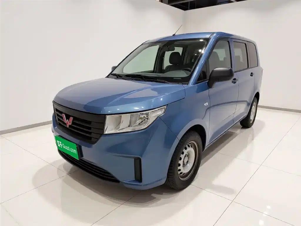 Wuling Hongguang PLUS 2020 1.5L Manual Standard 5-Seater — миниатюра 2