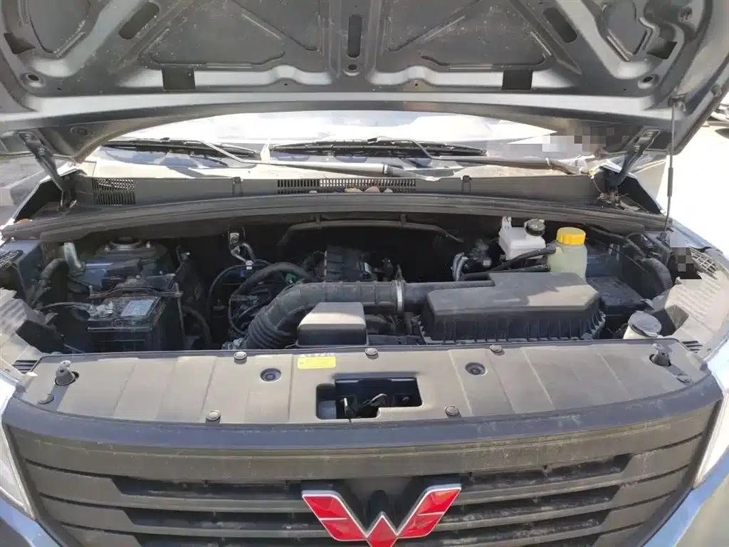 Wuling Hongguang PLUS 2020 1.5L Manual Standard 5-Seater — миниатюра 11