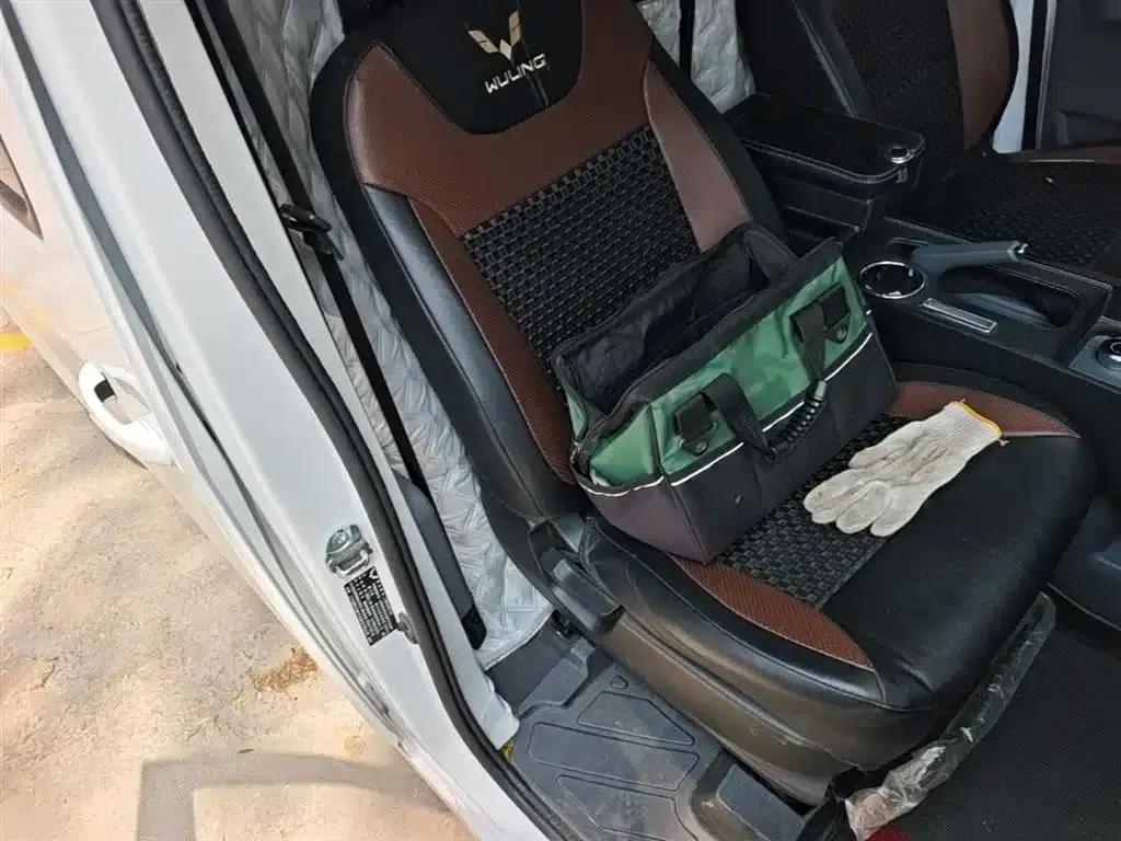 Wuling Yangguang 2024 Model 300km Comfort Bus Version 75kW — миниатюра 25