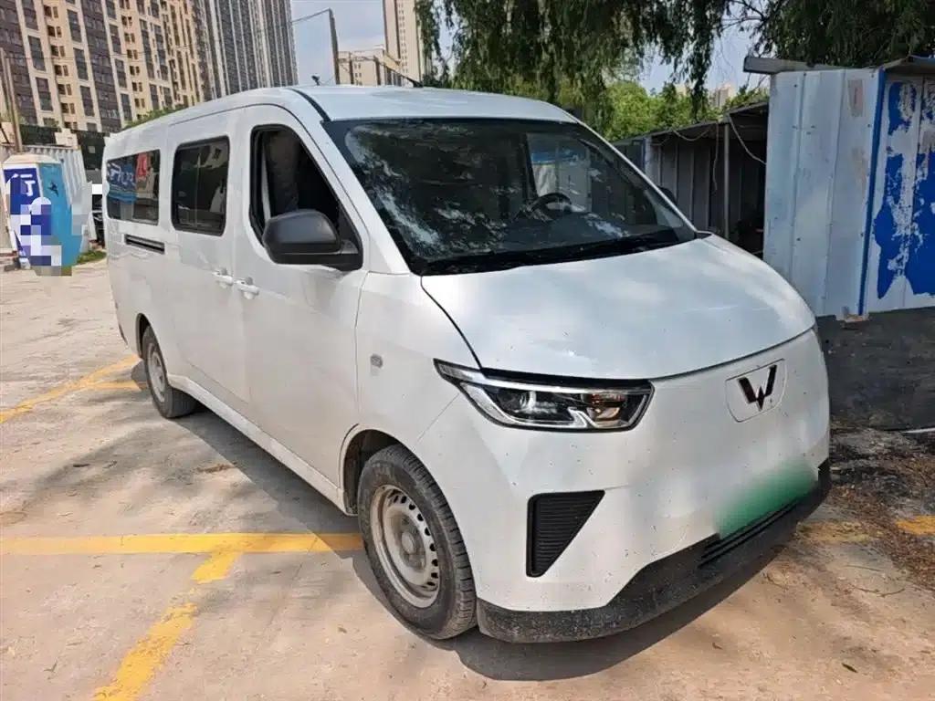 Wuling Yangguang 2024 Model 300km Comfort Bus Version 75kW — миниатюра 4