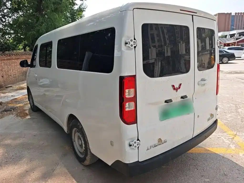 Wuling Yangguang 2024 Model 300km Comfort Bus Version 75kW — миниатюра 5