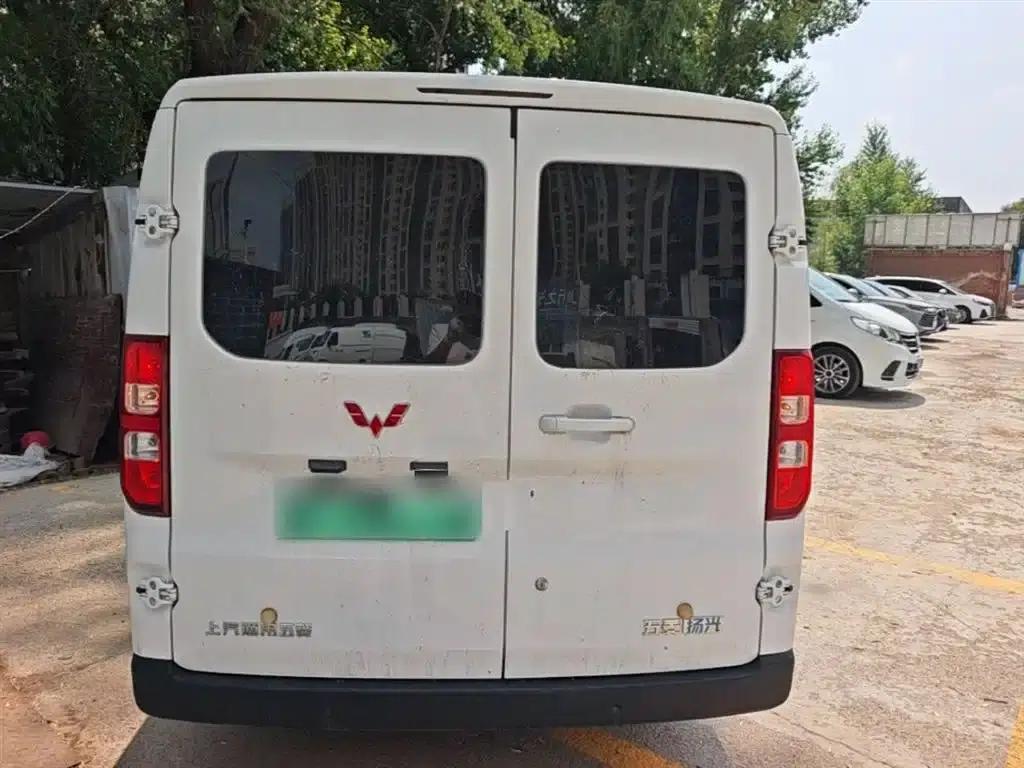 Wuling Yangguang 2024 Model 300km Comfort Bus Version 75kW — миниатюра 6