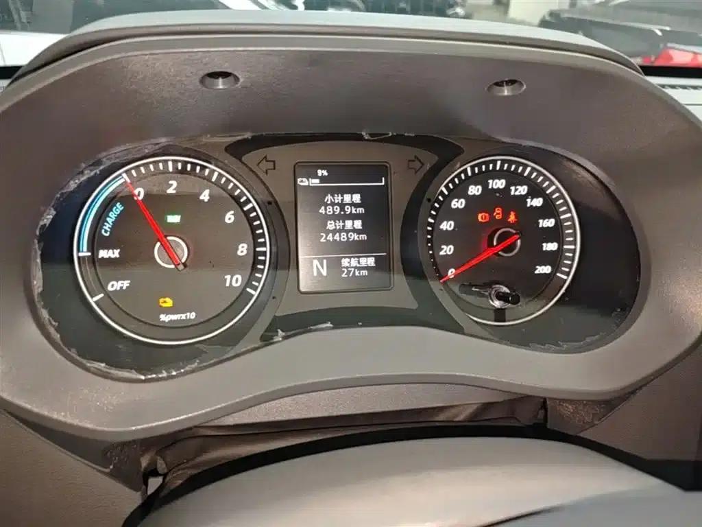 Wuling Yangguang 2024 Model 300km Comfort Edition with Closed Windows 60kW — миниатюра 12
