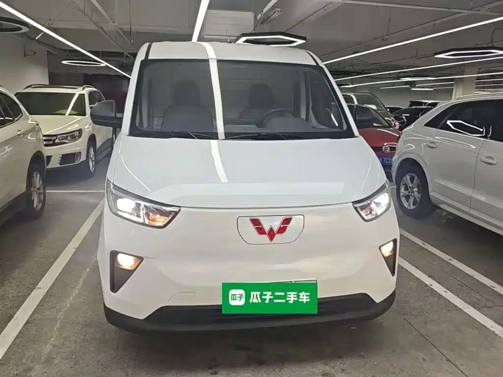 Wuling Yangguang 2024 Model 300km Comfort Edition with Closed Windows 60kW — миниатюра 3