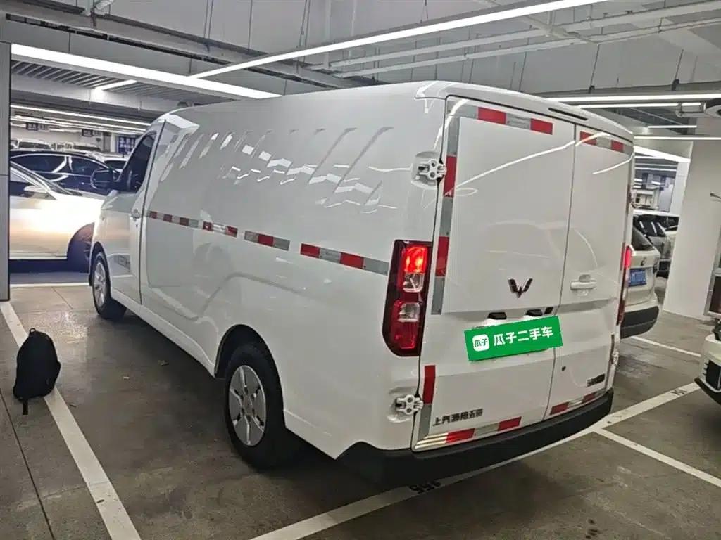Wuling Yangguang 2024 Model 300km Comfort Edition with Closed Windows 60kW — миниатюра 5