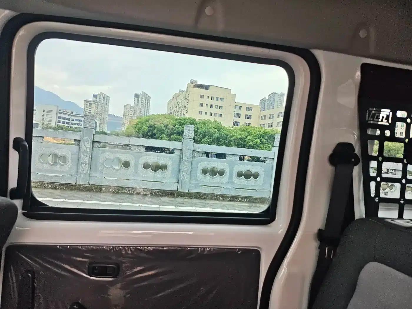 Wuling Sunshine New Energy 2025 Model 305km/h Progressive Edition — миниатюра 14