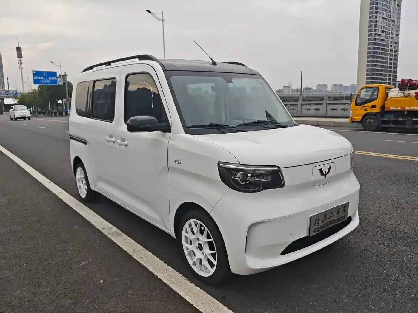 Wuling Sunshine New Energy 2025 Model 305km/h Progressive Edition — миниатюра 3