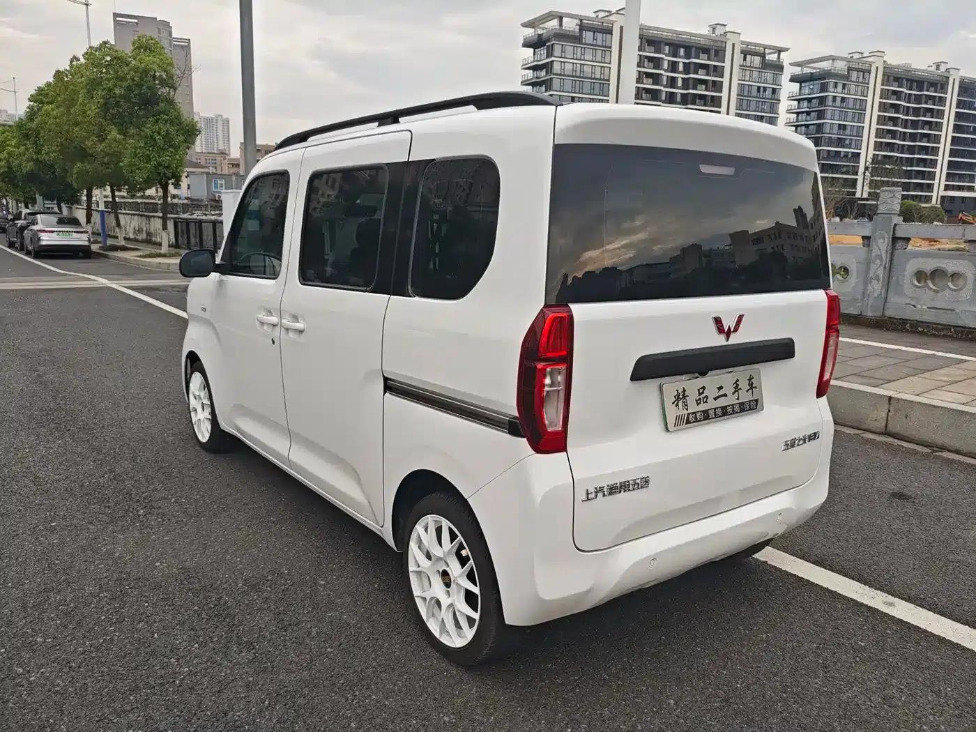Wuling Sunshine New Energy 2025 Model 305km/h Progressive Edition — миниатюра 7