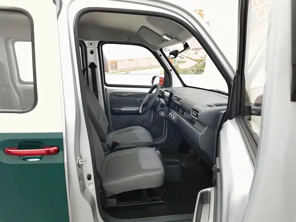 Wuling Sunshine New Energy 2025 Model, 201km/h Comfort Edition — миниатюра 23