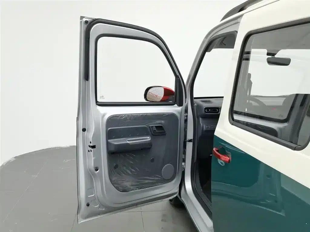Wuling Sunshine New Energy 2025 Model, 201km/h Comfort Edition — миниатюра 8