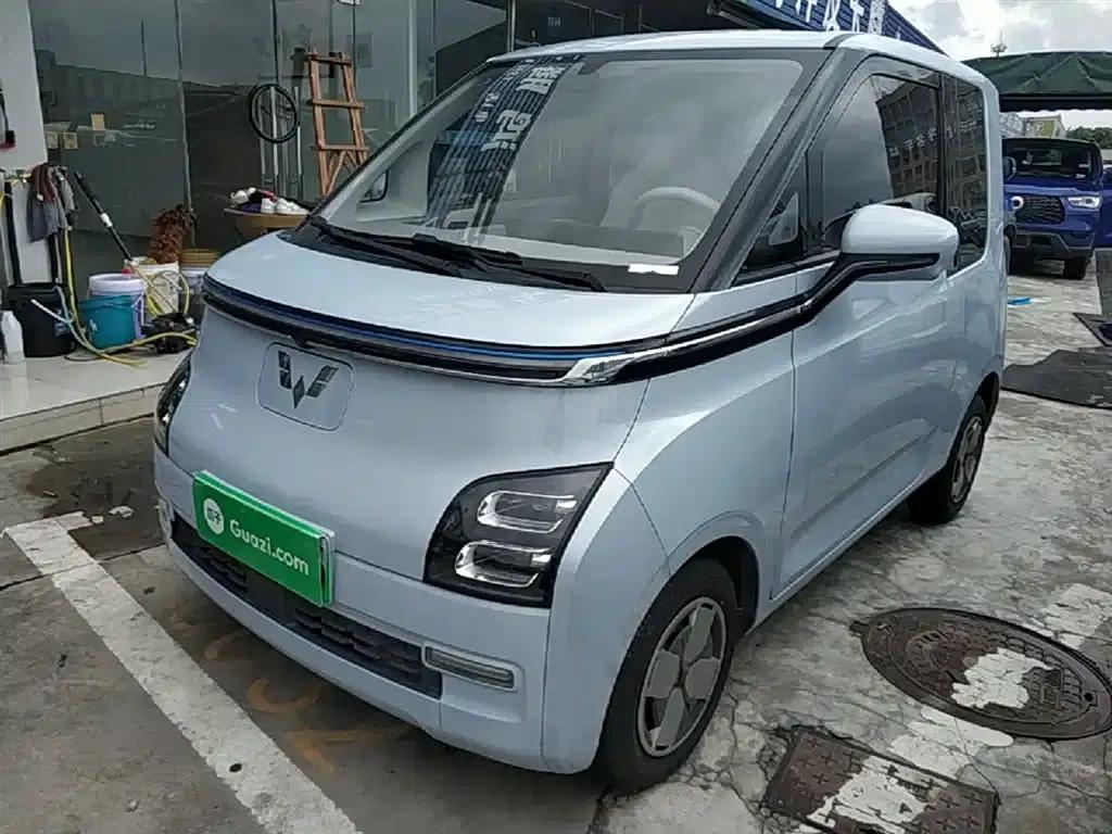 Wuling Air ev Clear Sky 2023 Model, Four-Seat - Advanced Edition — миниатюра 1
