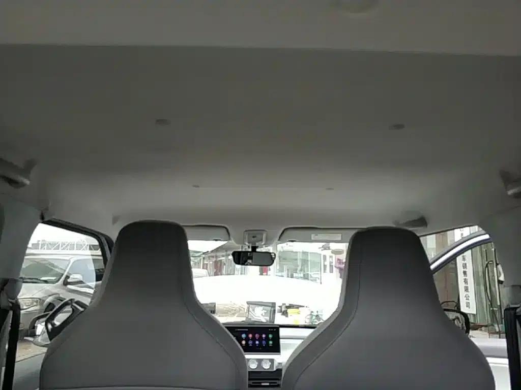 Wuling Air ev Clear Sky 2023 Model, Four-Seat - Advanced Edition — миниатюра 18