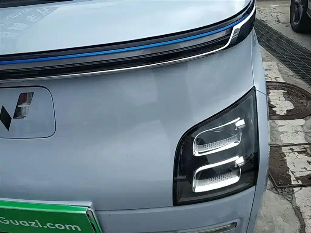Wuling Air ev Clear Sky 2023 Model, Four-Seat - Advanced Edition — миниатюра 24