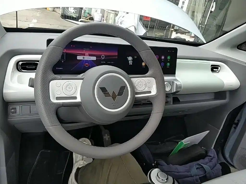 Wuling Air ev Clear Sky 2023 Model, Four-Seat - Advanced Edition — миниатюра 10