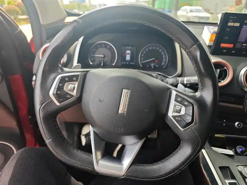 Weipai VV5 2017 2.0T Super Luxury Edition — миниатюра 3