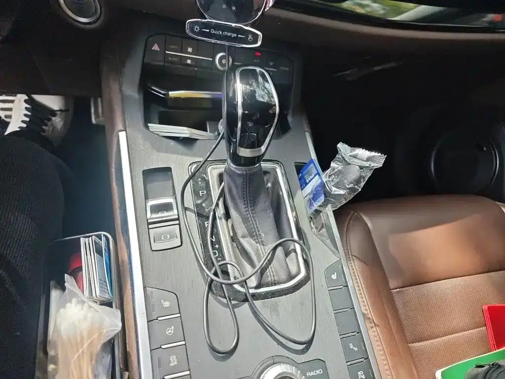 Weipai VV5 2017 2.0T Super Luxury Edition — миниатюра 7