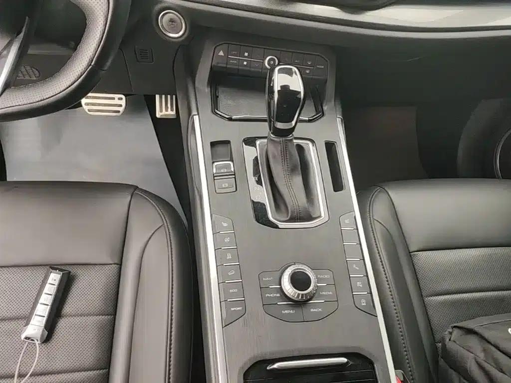Weipai VV5 2017 2.0T Super Luxury Edition — миниатюра 14