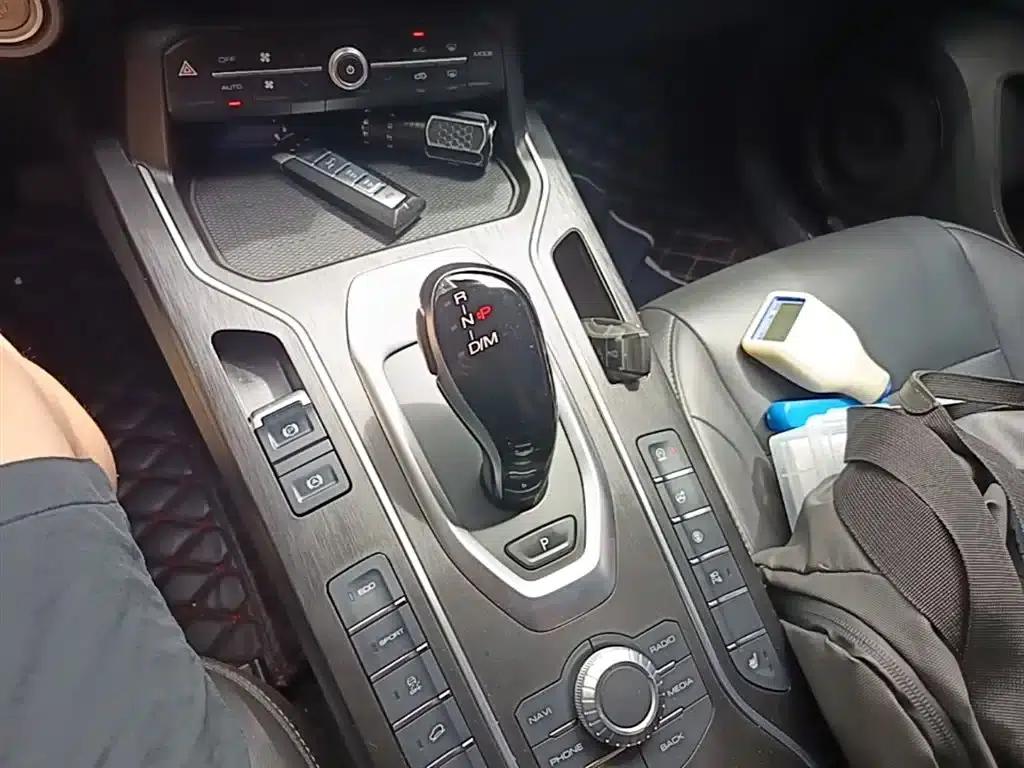 Wey VV5 2021 1.5T 2WD Smart Pioneer — миниатюра 14