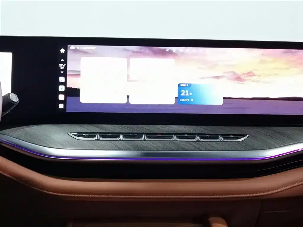 Weipai Lanshan 2023 Four-Wheel Drive Extended Range Edition — миниатюра 12