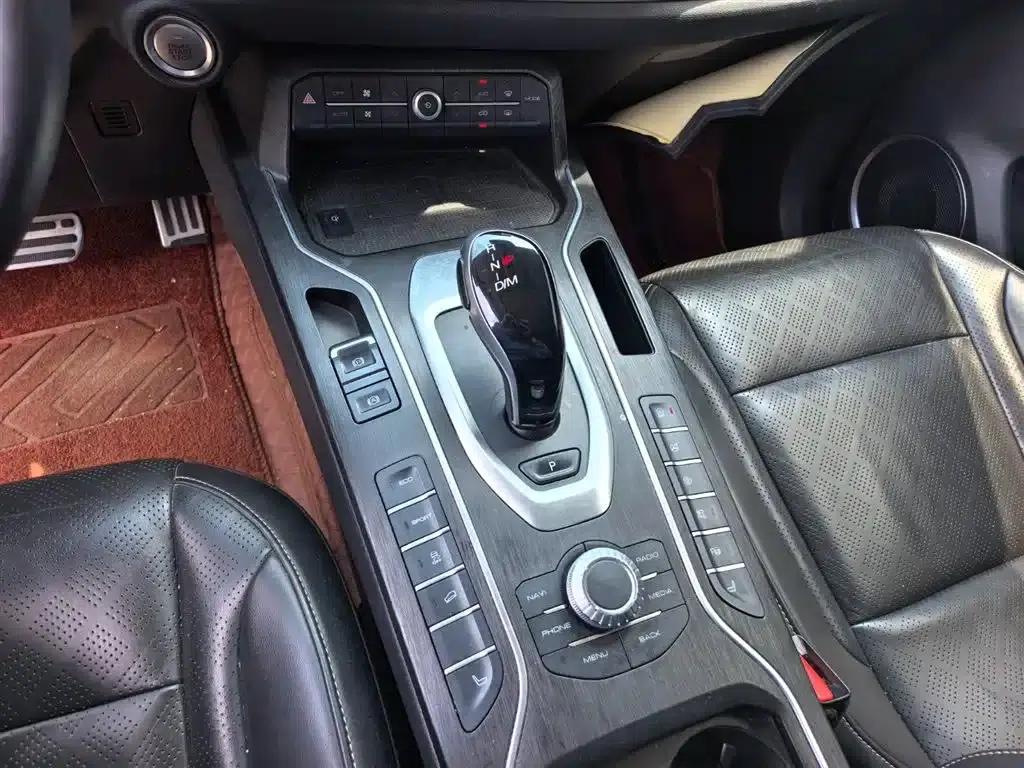 Wey VV6 2018 2.0T 2WD Flagship Edition (National V Emission Standard) — миниатюра 16