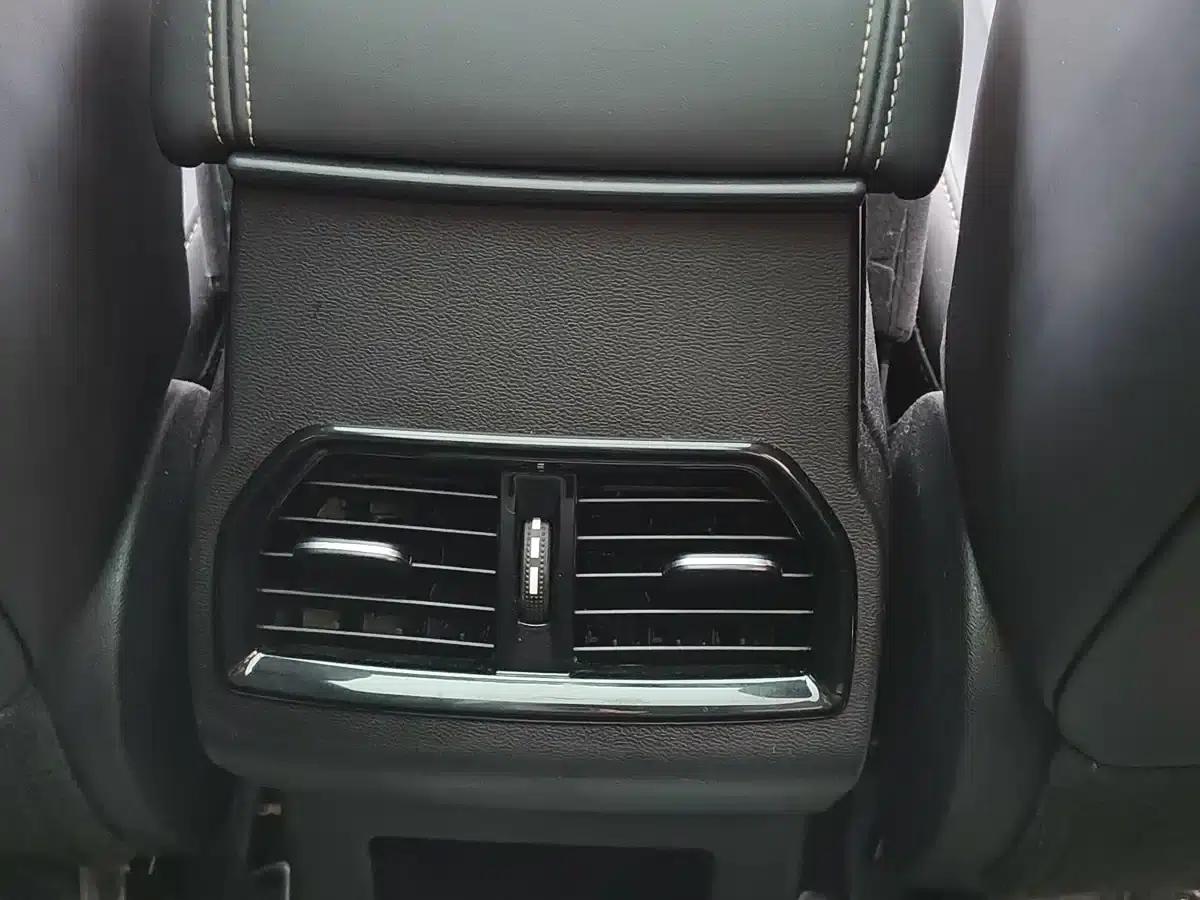 Weipai VV6 2021 2.0T 2WD Smart Protection+ — миниатюра 14