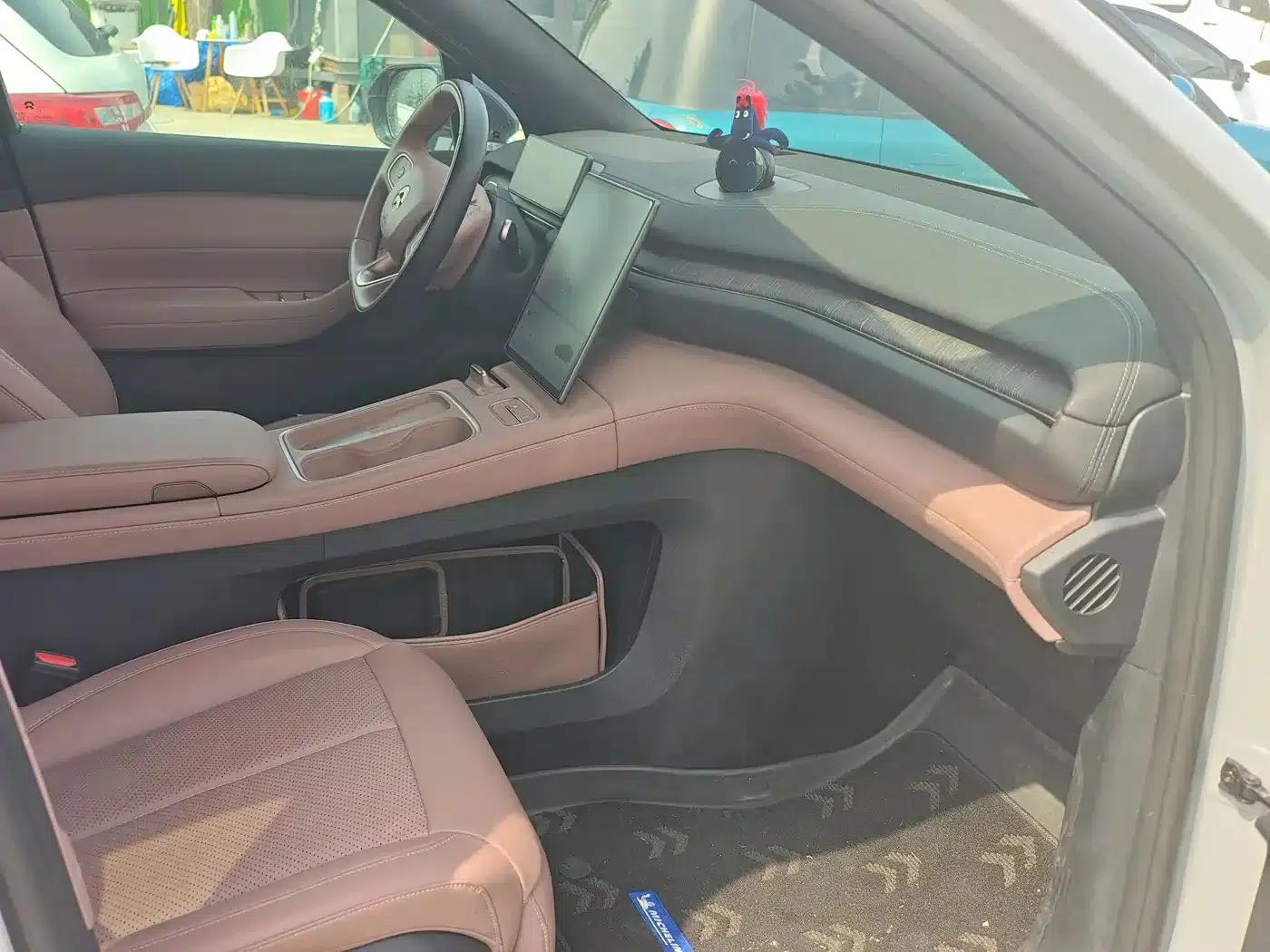NIO EC6 2023 model 75kWh — миниатюра 7