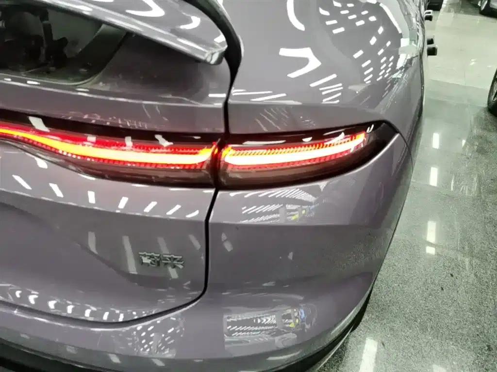 NIO EC6 2025 model 75kWh — миниатюра 8