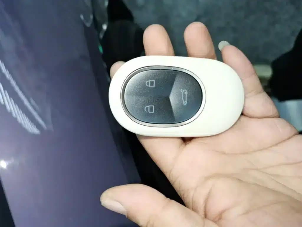 NIO EC6 2025 model 75kWh — миниатюра 9