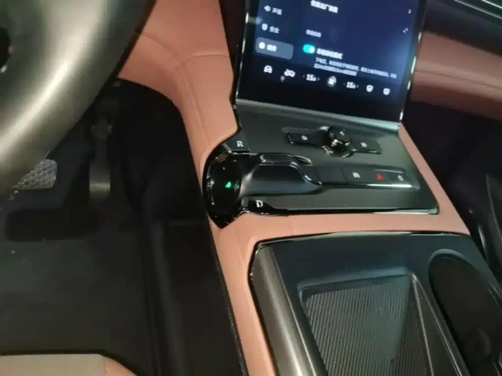 NIO EC6 2020 440KM Signature Edition — миниатюра 14