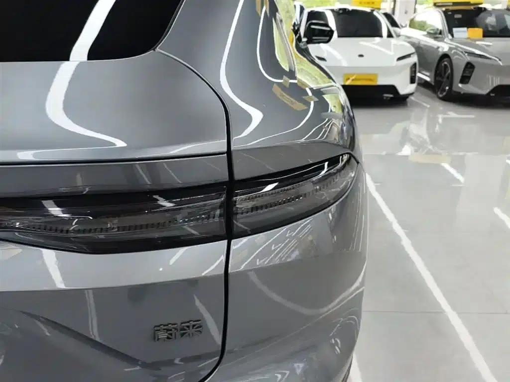 NIO EC6 2025 model 75kWh — миниатюра 8